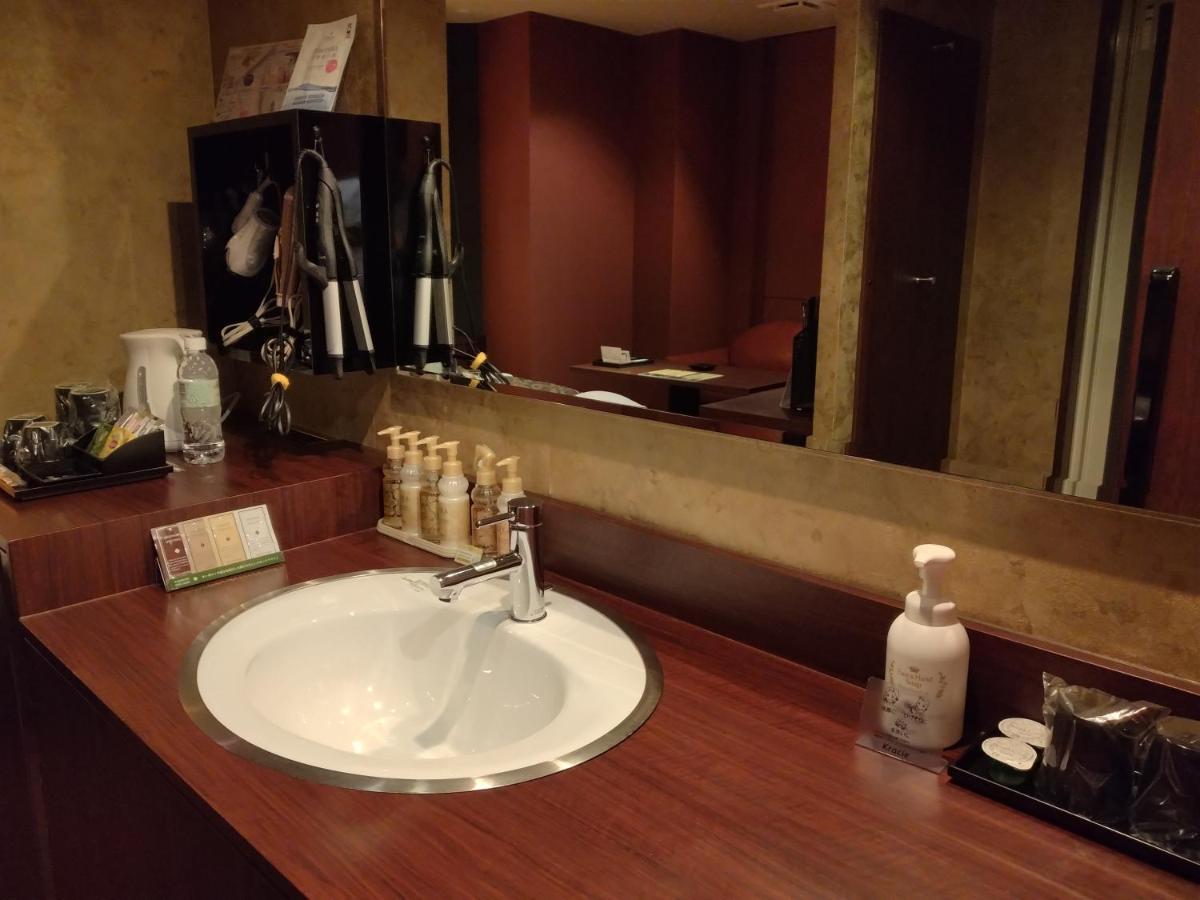 ホテル ベニ ウエスト 大人専用 Ōsaka Extérieur photo