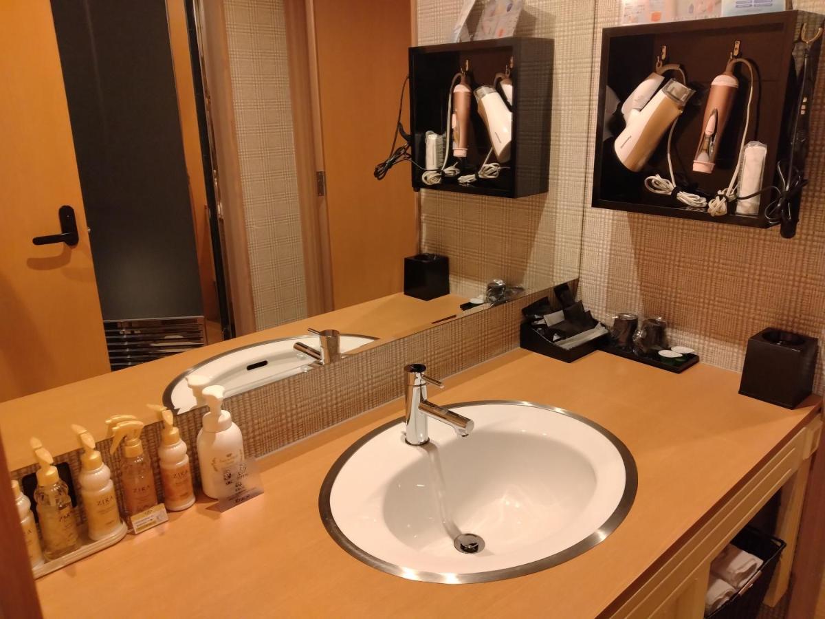 ホテル ベニ ウエスト 大人専用 Ōsaka Extérieur photo